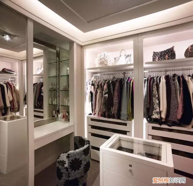原来敞开式衣柜好处这么多，后悔现在才知道~，衣柜需要敞开通风吗