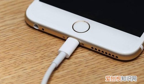 新电池第一次充电技巧手机充电应该注意什么