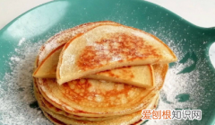 如何做健康早餐香蕉鸡蛋饼，香蕉鸡蛋饼怎么做又软又好吃