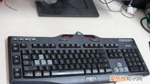 mac键盘好用吗 键盘上的灰尘怎么清理