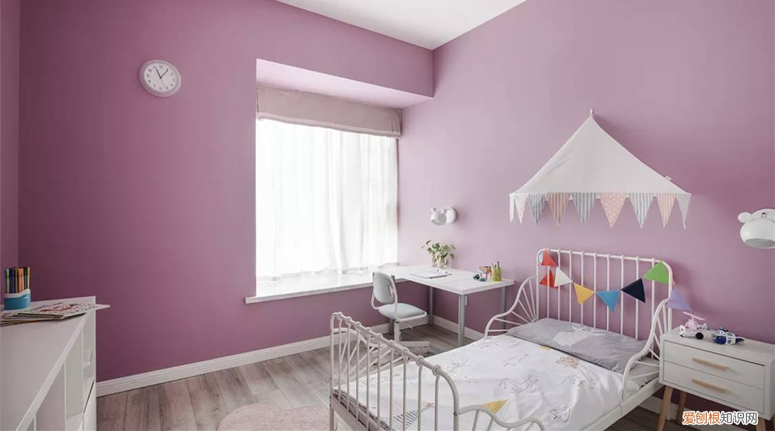 卧室墙面刷什么颜色好看?这5种色彩为你打造温馨卧室!,卧室装修刷什么颜色好看