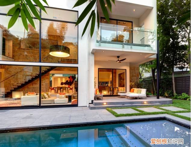别墅最最最不能少的就是游泳池!这样的泳池来一扎!,带泳池花园的别墅