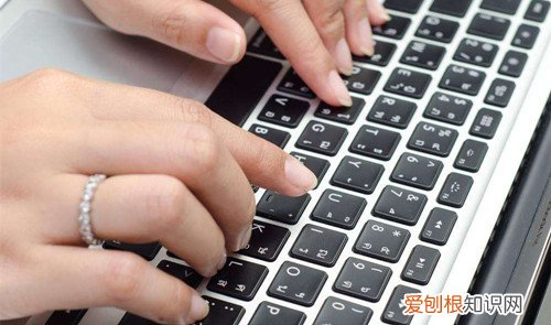 电脑无线键盘怎么用无线键盘好不好