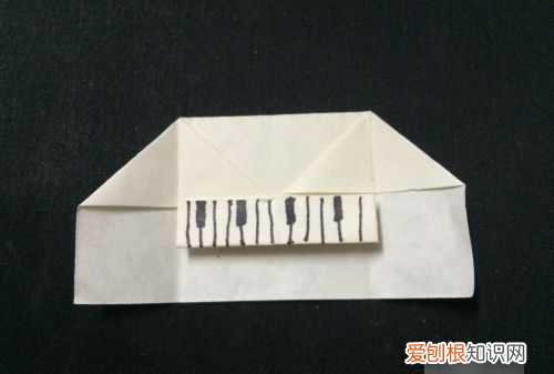 钢琴凳子的折纸方法，手工小火车制作大全图片步骤如下