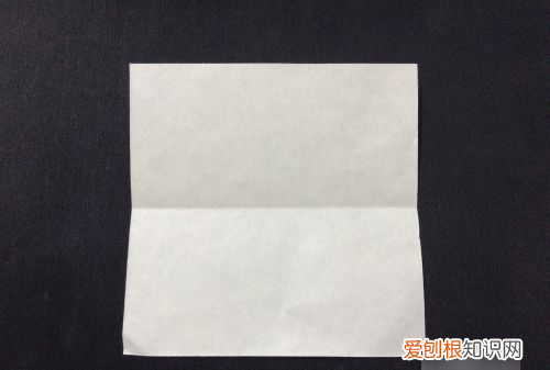 钢琴凳子的折纸方法，手工小火车制作大全图片步骤如下