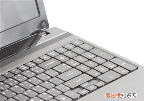 笔记本键盘混乱怎么办 如何关闭笔记本自带键盘