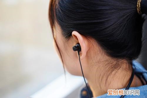什么牌子的蓝牙耳机好用 如何辨别蓝牙耳机质量好坏