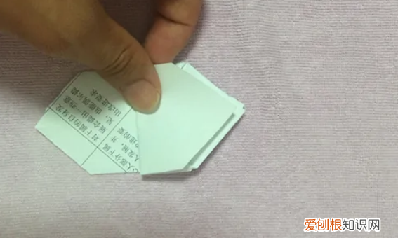 小花篮手工折纸方法，如何用纸折花篮视频