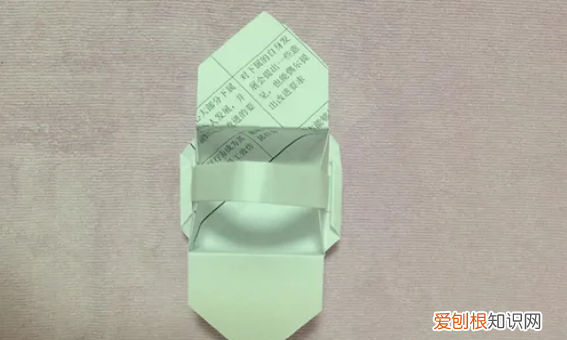 小花篮手工折纸方法，如何用纸折花篮视频