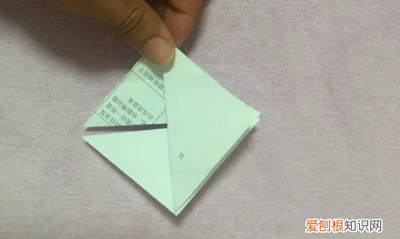小花篮手工折纸方法，如何用纸折花篮视频