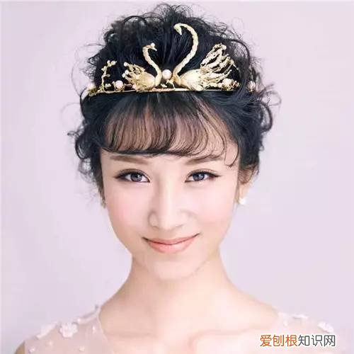 选对新娘头饰，让你尽显优雅气质！，选对新娘头饰,让你尽显优雅气质