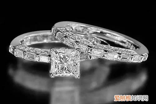婆婆告诉我的四个鉴定钻戒方法，买钻戒再也不怕被骗了，怎么鉴定钻戒好不好