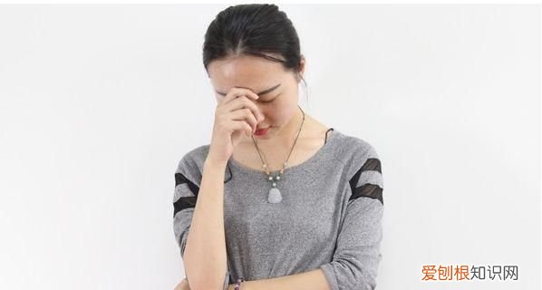 冰西瓜怎么吃才不会生病 冰西瓜对肠胃好不好