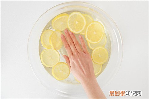 柠檬水洗脸居然可以祛斑 怎样用柠檬洗脸呢