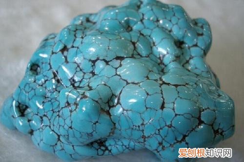 绿松石原石怎么选 怎样用原石定制饰品