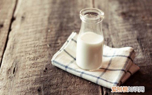 纯牛奶洗脸有用吗 用牛奶洗脸的方法有哪些