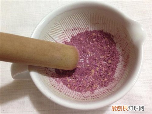 玫瑰花粉的效果有什么 玫瑰花粉食用方法