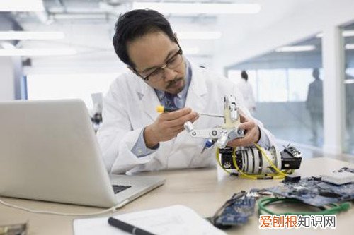 电脑工程师的工作职责 电脑工程师需具备哪些条件