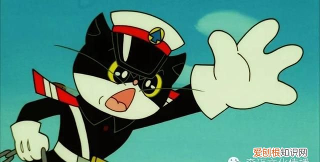 这么多年,谁注意到他们只有4个手指头