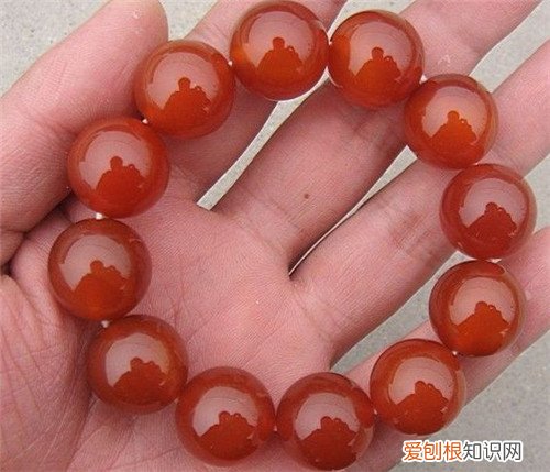 玛瑙的功效与作用有哪些哪些人适合佩戴玛瑙