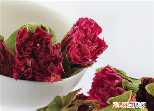 康乃馨花茶的功效与制作方法 康乃馨花茶的饮用方法