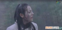 头发淋雨了不洗会怎样，我淋了雨不洗头会不会长虱子