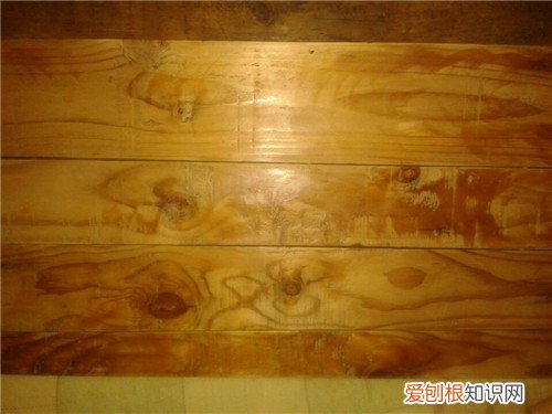 海南黄花梨鉴别有哪些方法 如何区分它与越南黄花梨