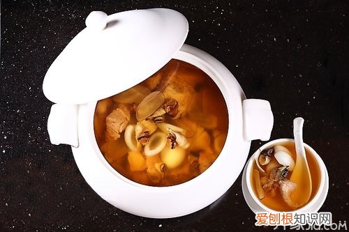 煲汤用什么锅好 这4种器皿最适合煲汤