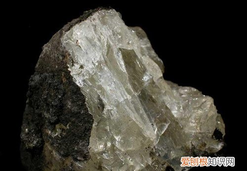 长石是什么 长石基本分类