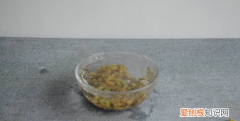 葡萄干沾灰怎么办，葡萄干怎样清洗才干净 用盐吗