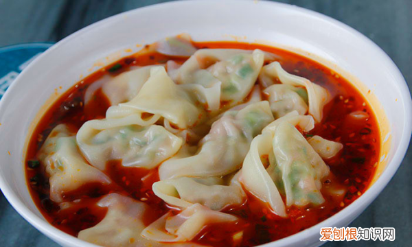 抄手和馄饨的区别，抄手和馄饨一样吗