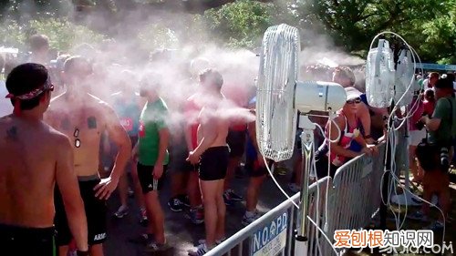 如何自制喷雾风扇 网友晒“解暑神器”