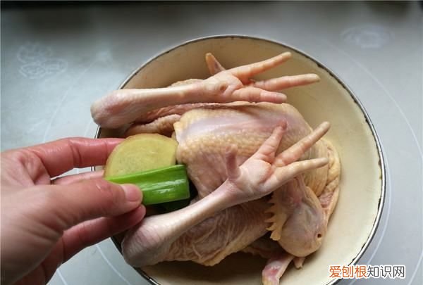怎么做好吃盐焗鸡，怎样做盐焗鸡翅又黄又脆