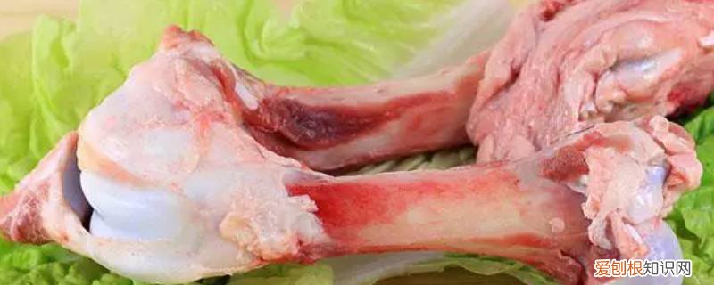 猪腿骨和棒骨一样吗 带肉猪腿骨是大棒子骨吗