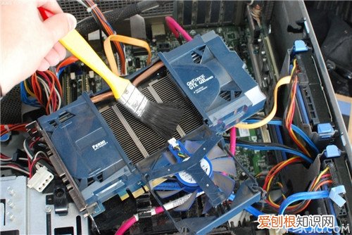 台式电脑除尘方法 让你的电脑焕然一新