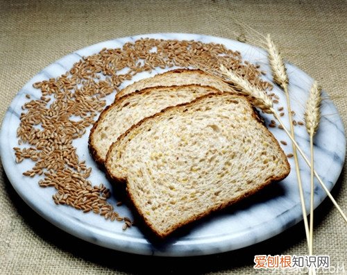 吃什么食物有助于睡眠 推荐12种提高睡眠的食物