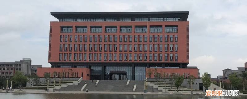 常州工业职业技术学院跳河 常州工学院多少瓦跳闸