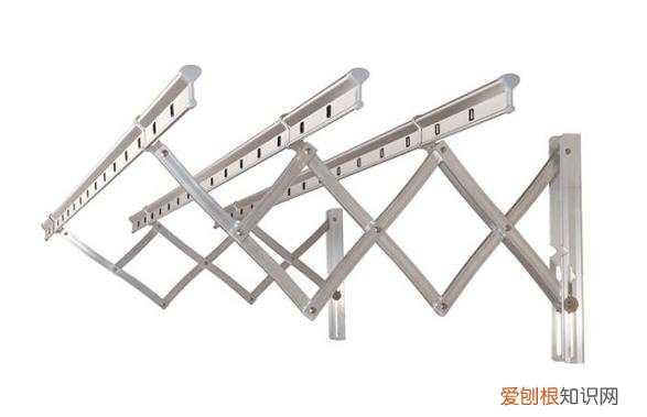 阳台外伸缩晾衣架使用怎么样，阳台外面装伸缩晾衣架用什么材质好