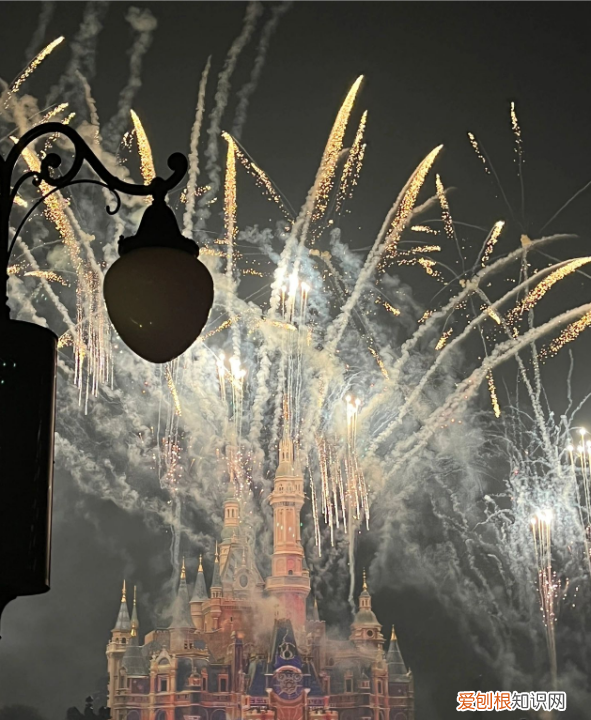 上海迪士尼八个必玩项目，迪士尼巴斯光年星际营救怎么玩