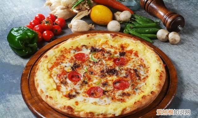 披萨凉了怎么加热好吃微波炉