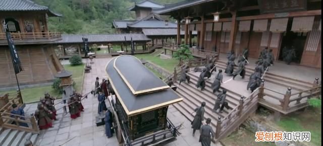 《与君歌》第45集·上：玉娘鱼儿潜入将棋营营救珖王被发现包围！