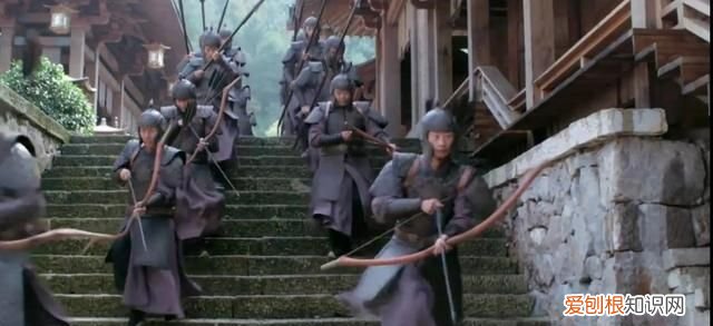 《与君歌》第45集·上：玉娘鱼儿潜入将棋营营救珖王被发现包围！