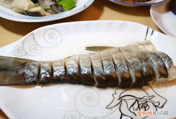 晒鱼干制作方法，小鱼干怎么晒不会臭