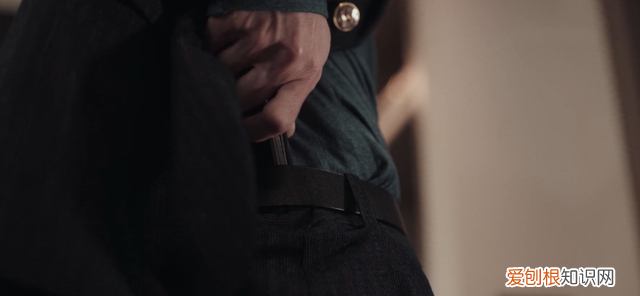 扫黑风暴：黄希撞见孙兴给贺芸过生日，这段戏份吴越演得“细碎”