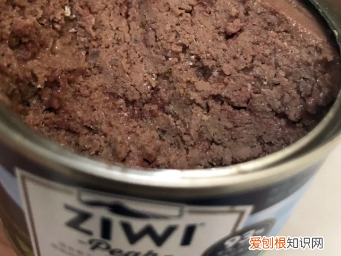 巅峰罐头白色颗粒,巅峰罐头里白色的是什么,巅峰牛肉罐头白色的是什么