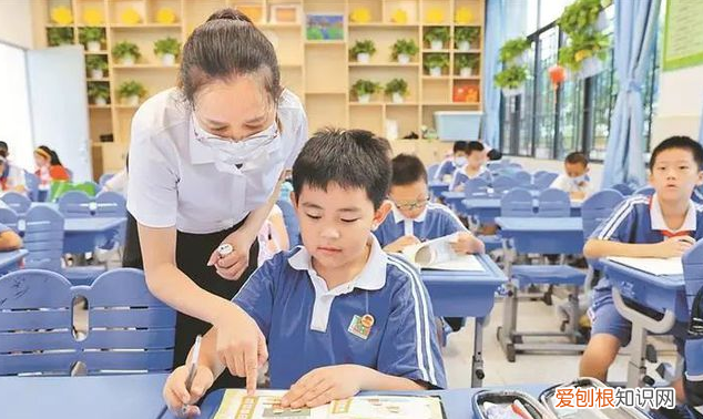 学校5+2是强制性的吗,小学生强制封闭住校是否合理