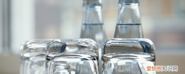 玻璃的水杯可以装开水吗 玻璃的水杯能装开水吗