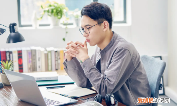 给新员工的几点建议，对新员工的评价及建议在生活上怎么写