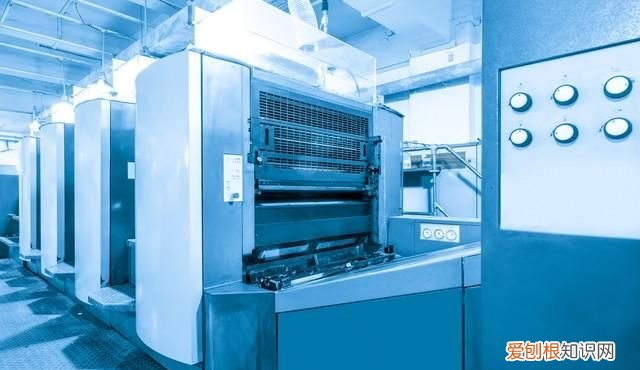excel 多张表格排版打印到一张a4页面的技巧是什么