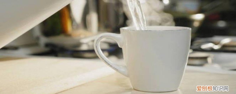 陶瓷杯可以直接倒开水吗 陶瓷杯可以装开水吗